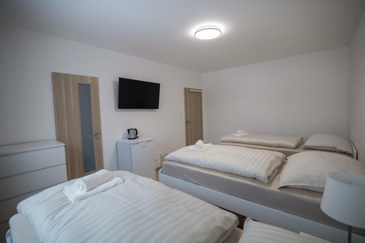 Apartment Dana Hostka  Экстерьер фото